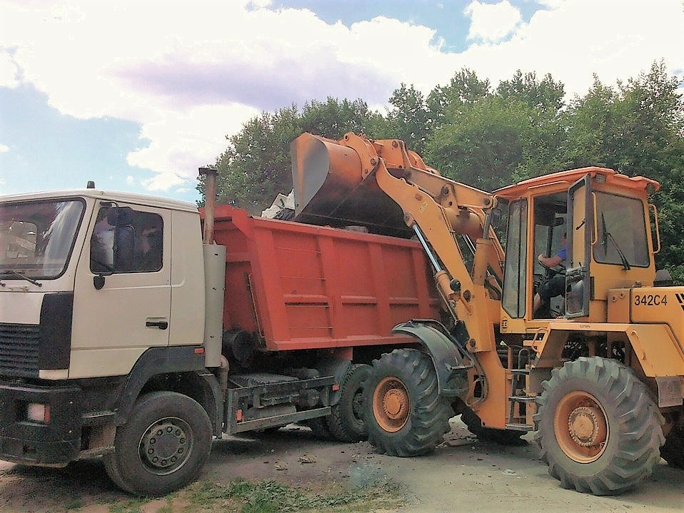 Вывоз мусора в Приозерске с погрузкой